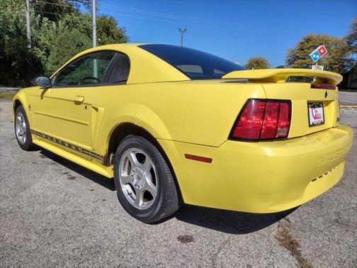 2003 Ford Mustang Base
