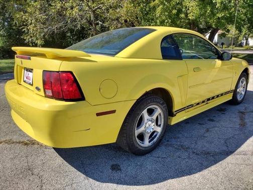 2003 Ford Mustang Base