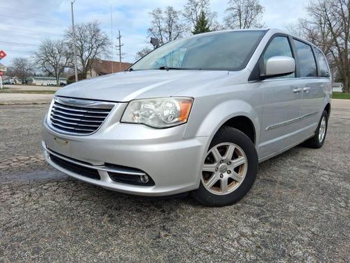 2012 Chrysler Town & Country Touring