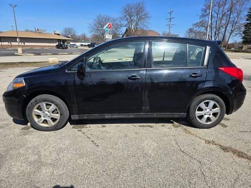 2012 Nissan Versa 1.8 S