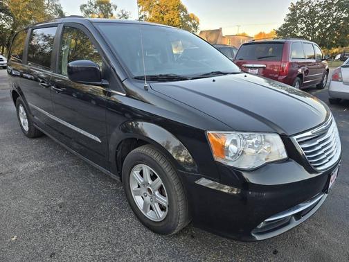 2012 Chrysler Town & Country Touring