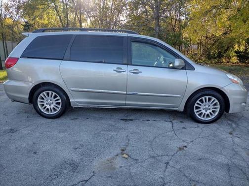 2007 Toyota Sienna XLE