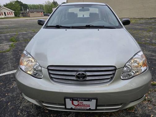 2004 Toyota Corolla LE