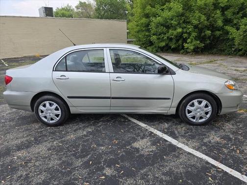 2004 Toyota Corolla LE