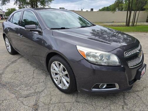 Gray 2013 Chevrolet Malibu 1LZ