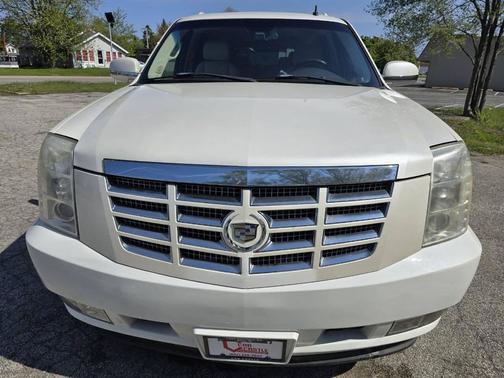 2007 Cadillac Escalade ESV Standard