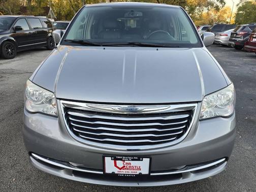 2013 Chrysler Town & Country Touring