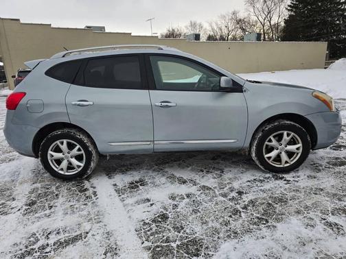 2011 Nissan Rogue SV