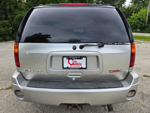 Liquid Silver Metallic 2006 GMC Envoy SLE