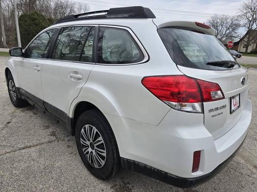 2011 Subaru Outback 2.5i