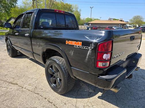 Black 2004 Dodge Ram 1500 SLT Quad Cab