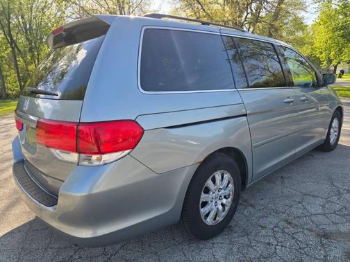 Gray 2008 Honda Odyssey EX