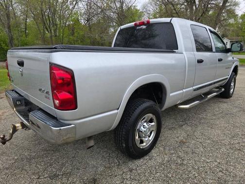 Bright Silver Metallic Clearcoat 2007 Dodge Ram 1500 SLT Mega Cab