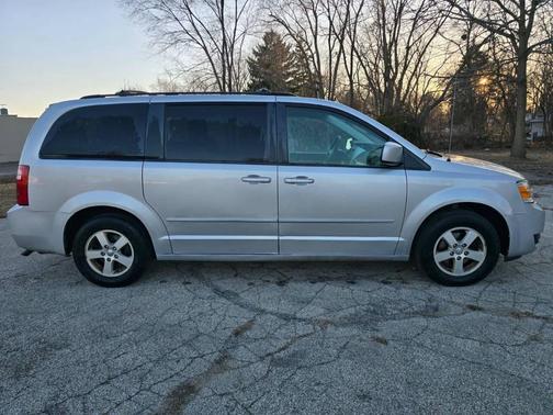 2010 Dodge Grand Caravan SXT