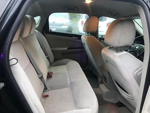 2011 Chevrolet Impala LT Fleet for sale in Zion, IL - image 6
