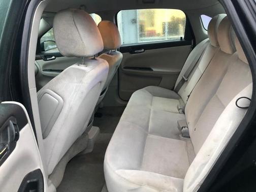 2011 Chevrolet Impala LT Fleet for sale in Zion, IL - image 12