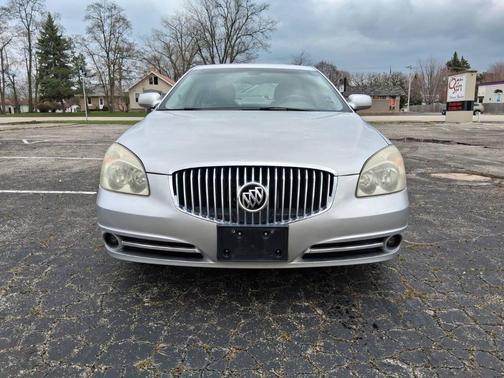 Quicksilver Metallic 2011 Buick Lucerne CXL