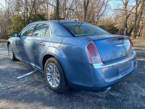 2011 Chrysler 300 Limited