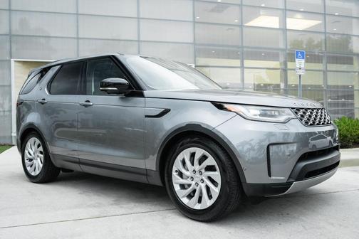 2024 Land Rover Discovery P300 S