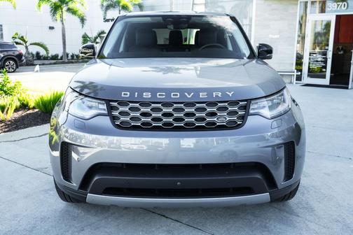 2024 Land Rover Discovery P300 S