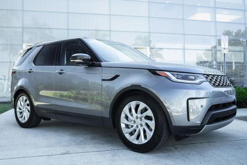 2024 Land Rover Discovery P300 S