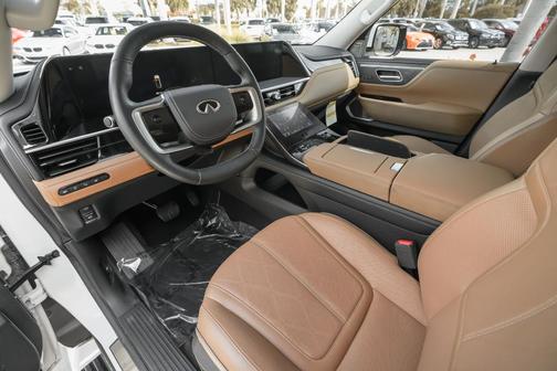 2025 INFINITI QX80 SENSORY