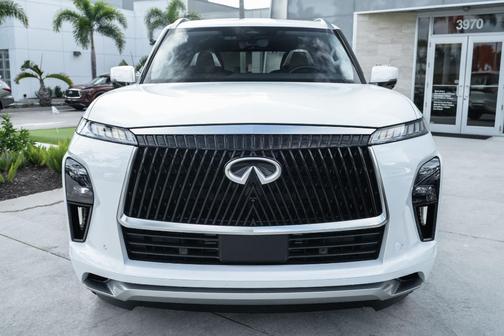 2025 INFINITI QX80 SENSORY