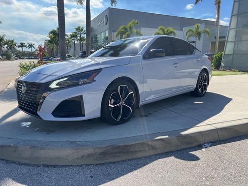 2024 Nissan Altima 2.5 SR