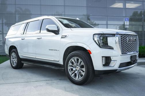 2023 GMC Yukon XL Denali