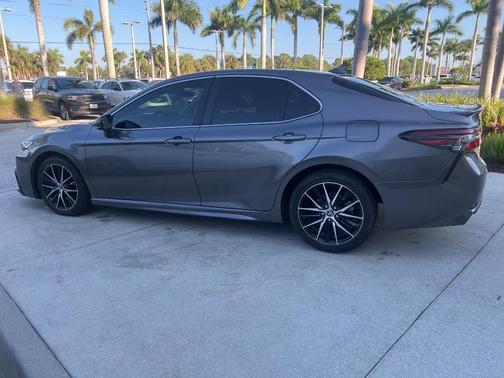 2021 Toyota Camry SE Nightshade