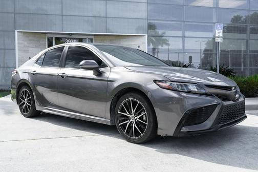 2021 Toyota Camry SE Nightshade