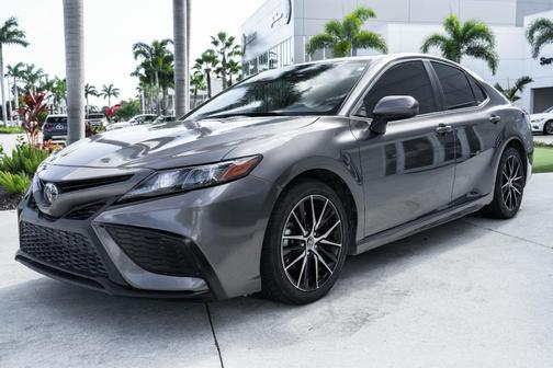 2021 Toyota Camry SE Nightshade