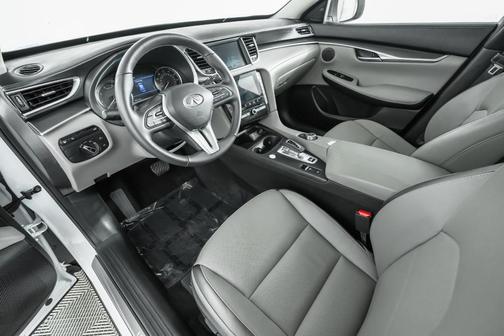 2025 INFINITI QX50 Luxe