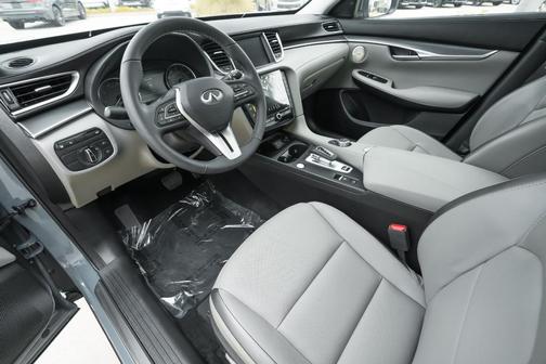 2025 INFINITI QX50 Luxe
