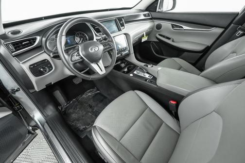 2025 INFINITI QX50 Luxe