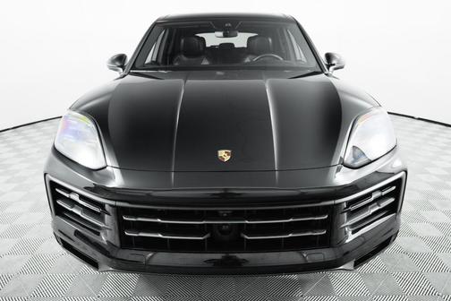 2024 Porsche Cayenne Base