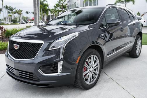 2023 Cadillac XT5 Sport