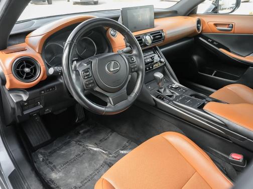 Iridium 2023 Lexus IS 350 F SPORT Design