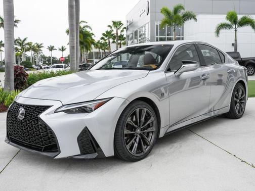 Iridium 2023 Lexus IS 350 F SPORT Design