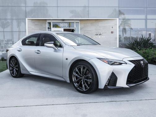 Iridium 2023 Lexus IS 350 F SPORT Design