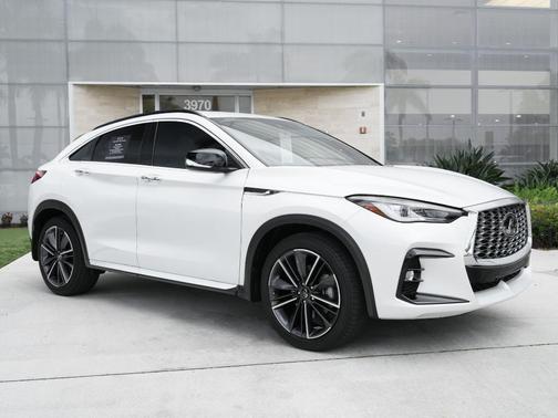 Radiant White 2025 INFINITI QX55 LUXE