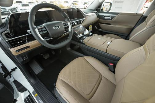 2026 INFINITI QX80 Luxe