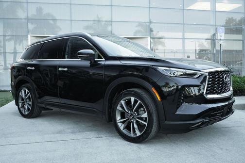 2023 INFINITI QX60 Luxe