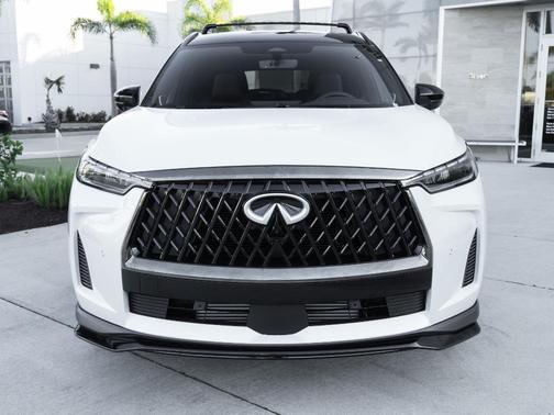 2t Rad Wht 2027 INFINITI QX60 Luxe