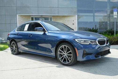 2022 BMW 330 i