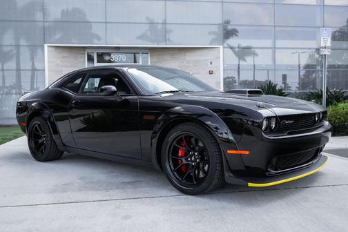 Pitch Black Clearcoat 2023 Dodge Challenger R/T Scat Pack