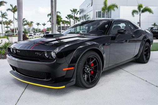 Pitch Black Clearcoat 2023 Dodge Challenger R/T Scat Pack