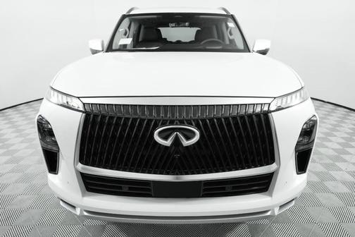 2025 INFINITI QX80 Luxe