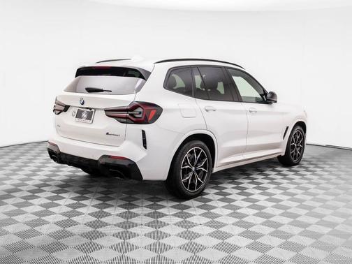 2023 BMW X3 M40i