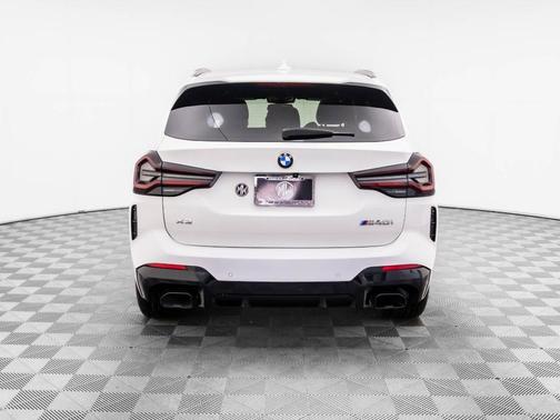 2023 BMW X3 M40i